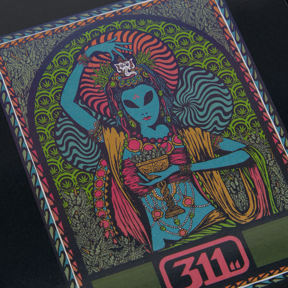 311 Alien Tin Tray Detail